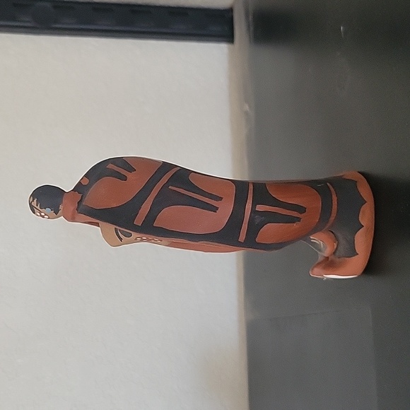 Jemez Pueblo American Native Storyteller Sculpture - Picture 2 of 5